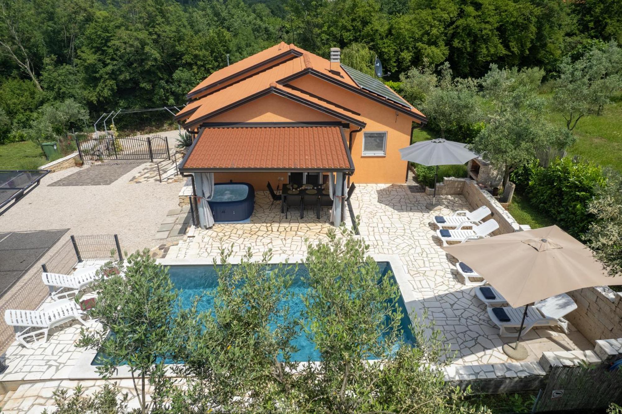 Villa Pendolina With Private Pool Buje Exterior photo